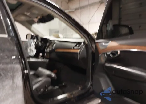 2020 Volvo Xc90 T6 Inscription 6 Passenger from USA, damaged, VIN YV4A221LXL1560865